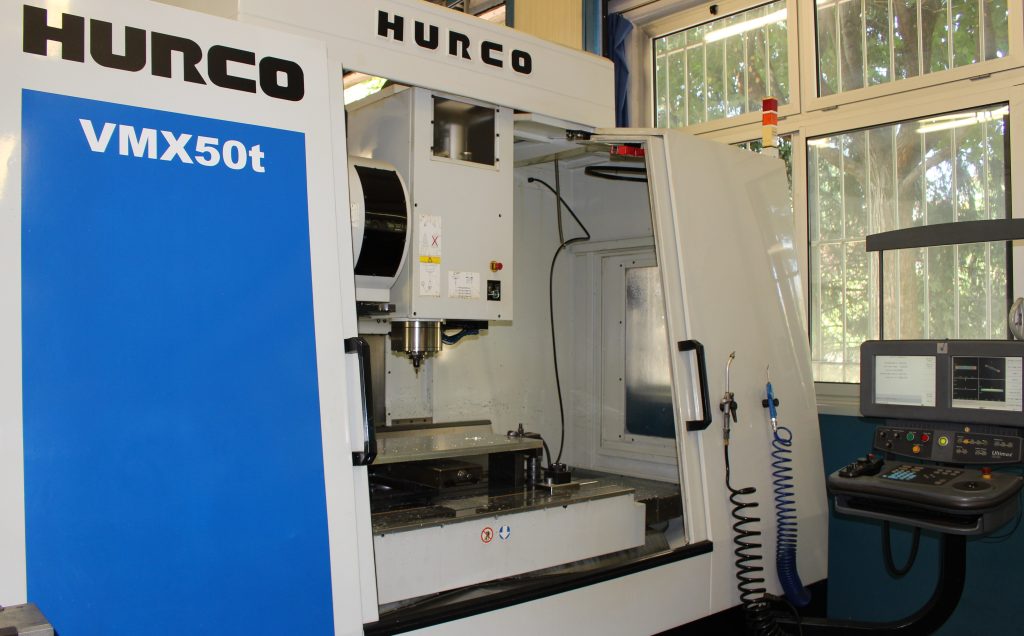 Divisione stampi_Parco macchine_Hurco_VMX50T_centro di lavoro_fresatrice CNC_stampi